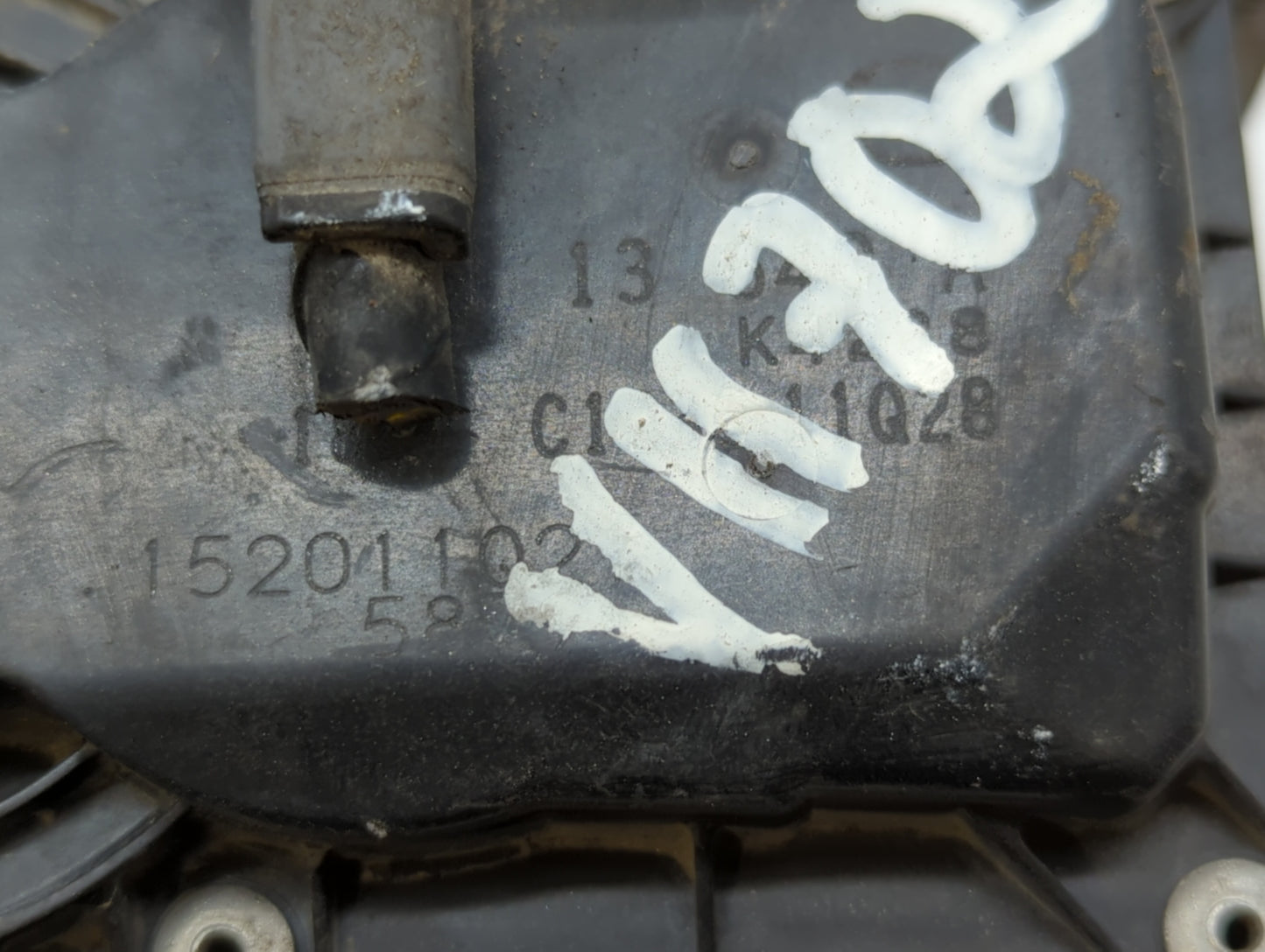 2014 Mazda Cx-5 Throttle Body P/N:K4238 13 640 A 12681472AA, PY01 13 640 A Fits OEM Used Auto Parts - Oemusedautoparts1.com