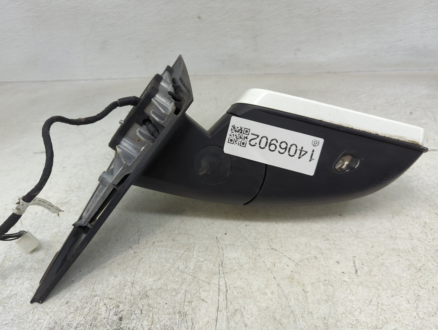 2012-2014 Mercedes-Benz C250 Passenger Side View Mirror - Right Door Mirror OEM Used - Oemusedautoparts1.com