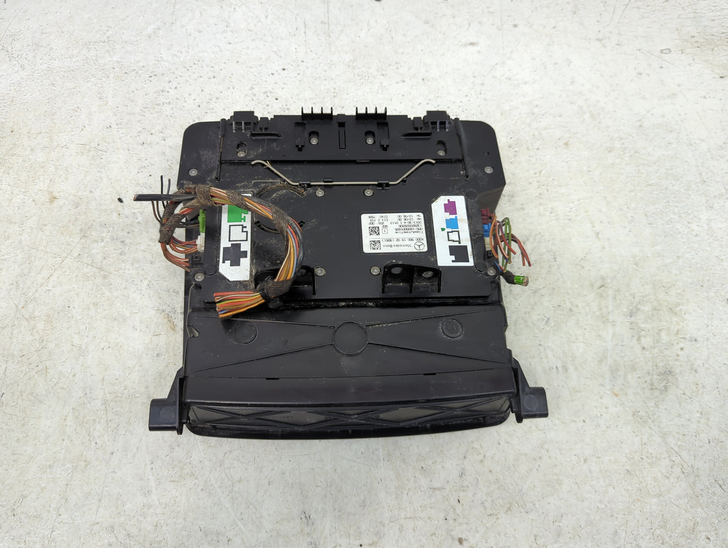 2014 Mercedes-benz Cla250 Overhead Roof Console - Oemusedautoparts1.com