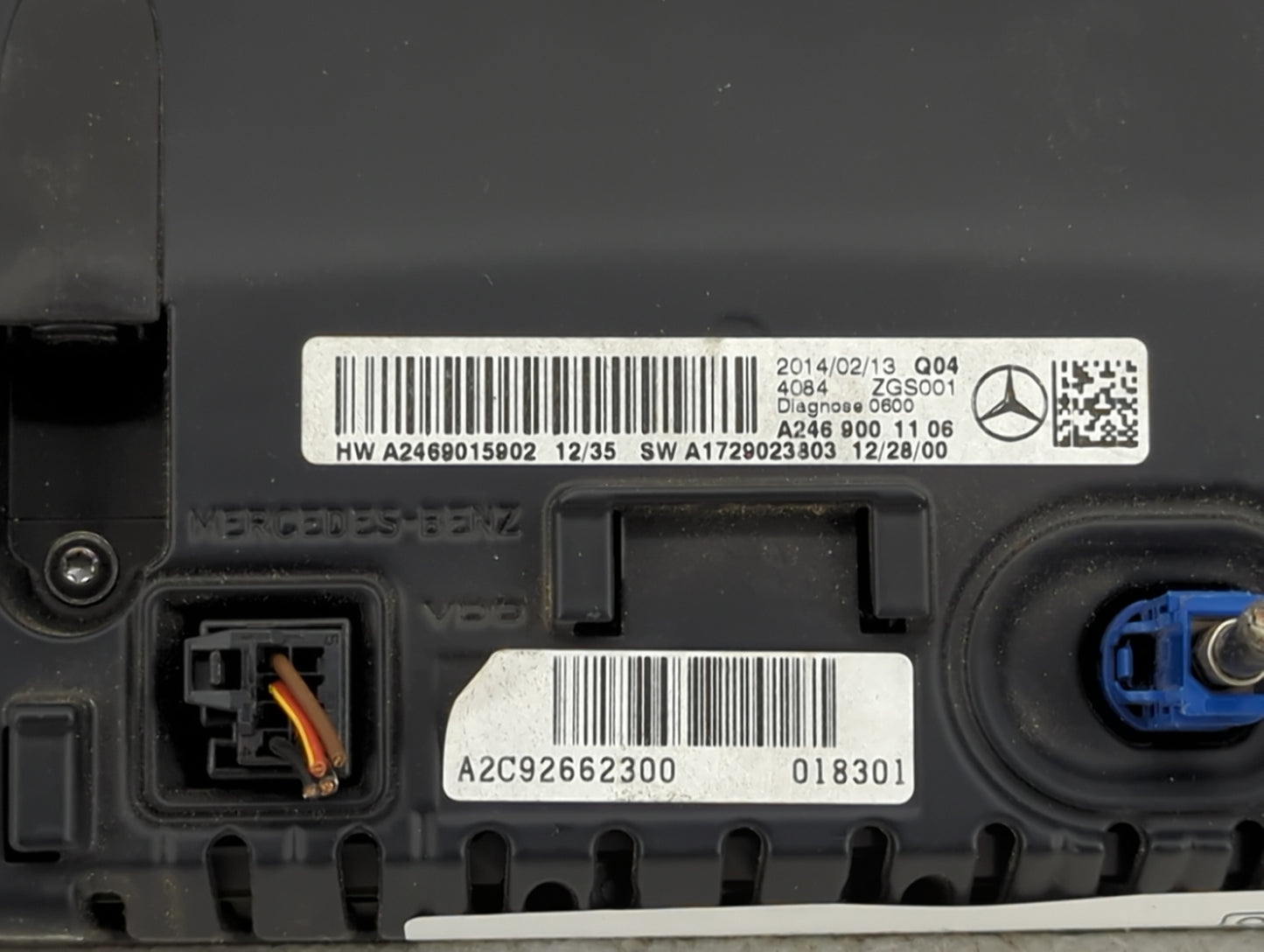 2014-2014 Mercedes-benz Cla250 Information Display Screen - Oemusedautoparts1.com