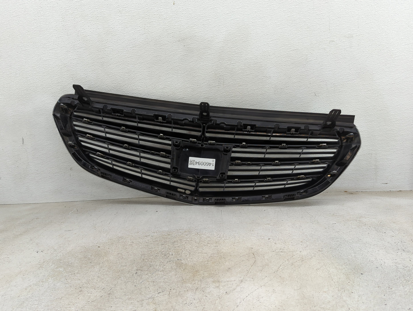 2014-2016 Mercedes-benz E350 Front Grille Bumper Not Included - Oemusedautoparts1.com