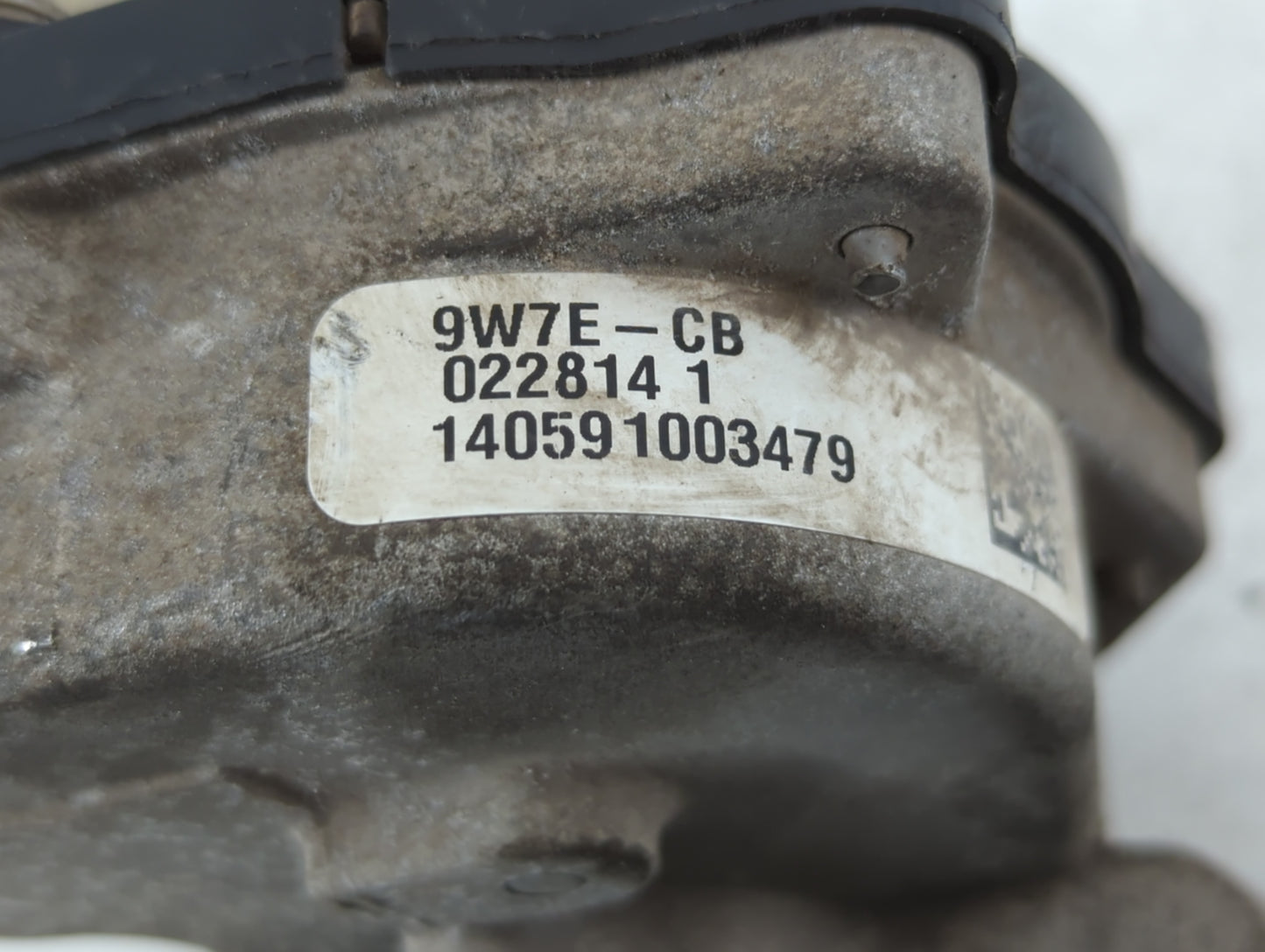 2014 Mercedes-Benz E350 Throttle Body P/N:140591003479 022814 1 Fits OEM Used Auto Parts - Oemusedautoparts1.com