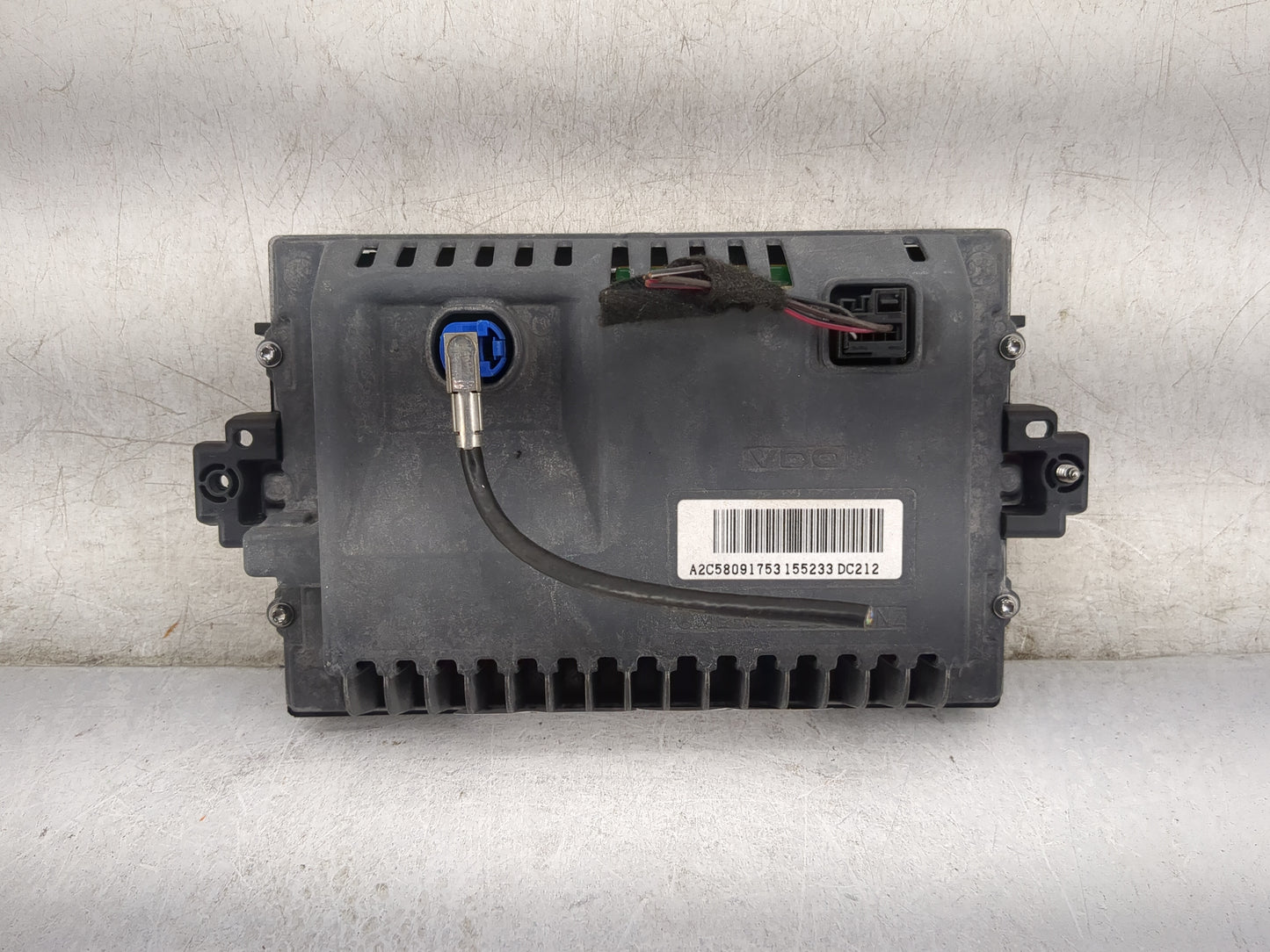 2013-2014 Mercedes-benz Gl450 Information Display Screen 1474982 - Oemusedautoparts1.com