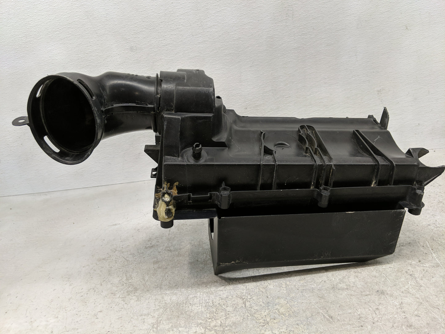 2008-2014 Mini Cooper Air Cleaner Intake-duct Hose Tube - Oemusedautoparts1.com