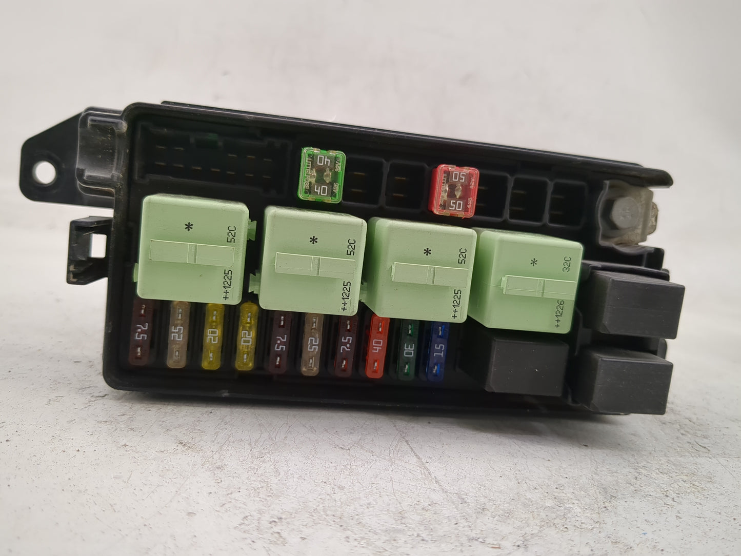 2012-2016 Mini Cooper Countryman Fusebox Fuse Box Panel Relay Module P/N:9240943-02 9240946-01 Fits OEM Used Auto Parts - Oe