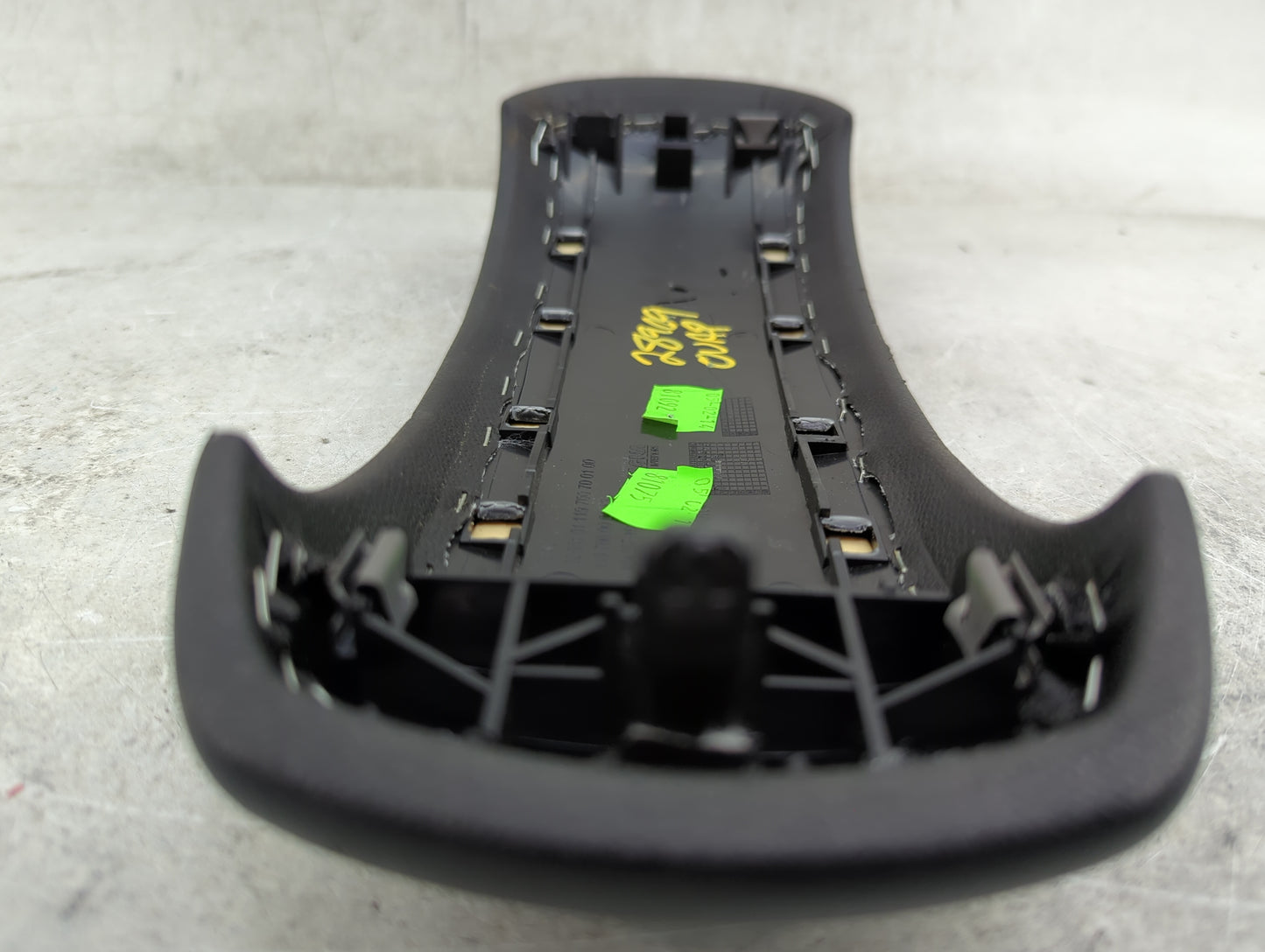 2013-2016 Mini Cooper Paceman Center Console Armrest Cover Lid Fits Fits 2011 2012 2013 2014 2015 2016 OEM Used Auto Parts -
