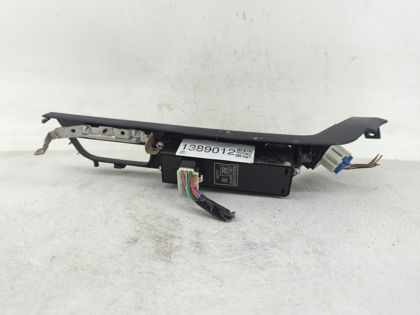 2014 Mitsubishi Lancer Master Power Window Switch Replacement Driver Side Left P/N:8608A068 Fits OEM Used Auto Parts - Oemus