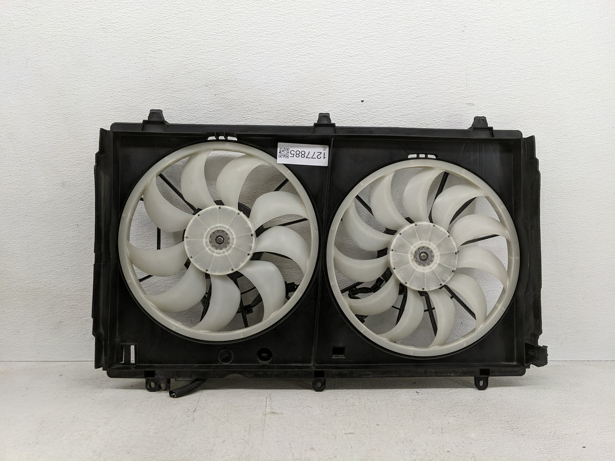2014-2016 Mitsubishi Outlander Electric Radiator Cooling Fan Motor Assembly Fits Fits 2014 2015 2016 OEM Used Auto Parts - O