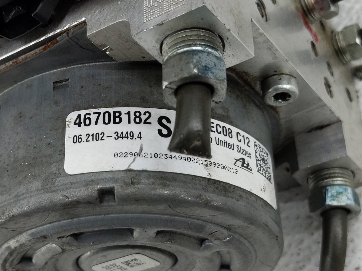 2014 Mitsubishi Outlander Sport ABS Pump Control Module Replacement P/N:4670B182 Fits OEM Used Auto Parts - Oemusedautoparts