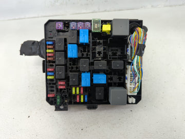 2012-2017 Mitsubishi Rvr Fusebox Fuse Box Panel Relay Module P/N:8565A268 Fits Fits 2012 2013 2014 2015 2016 2017 OEM Used Auto Parts