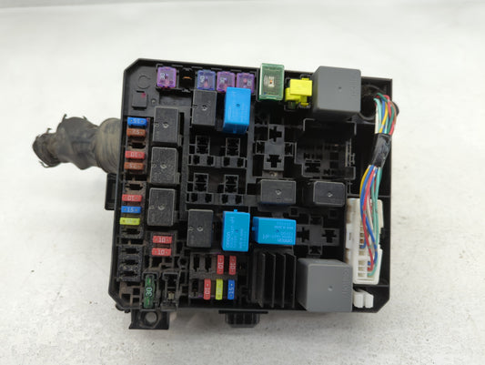 2012-2017 Mitsubishi Rvr Fusebox Fuse Box Panel Relay Module P/N:8565A268 Fits Fits 2012 2013 2014 2015 2016 2017 OEM Used Auto Parts