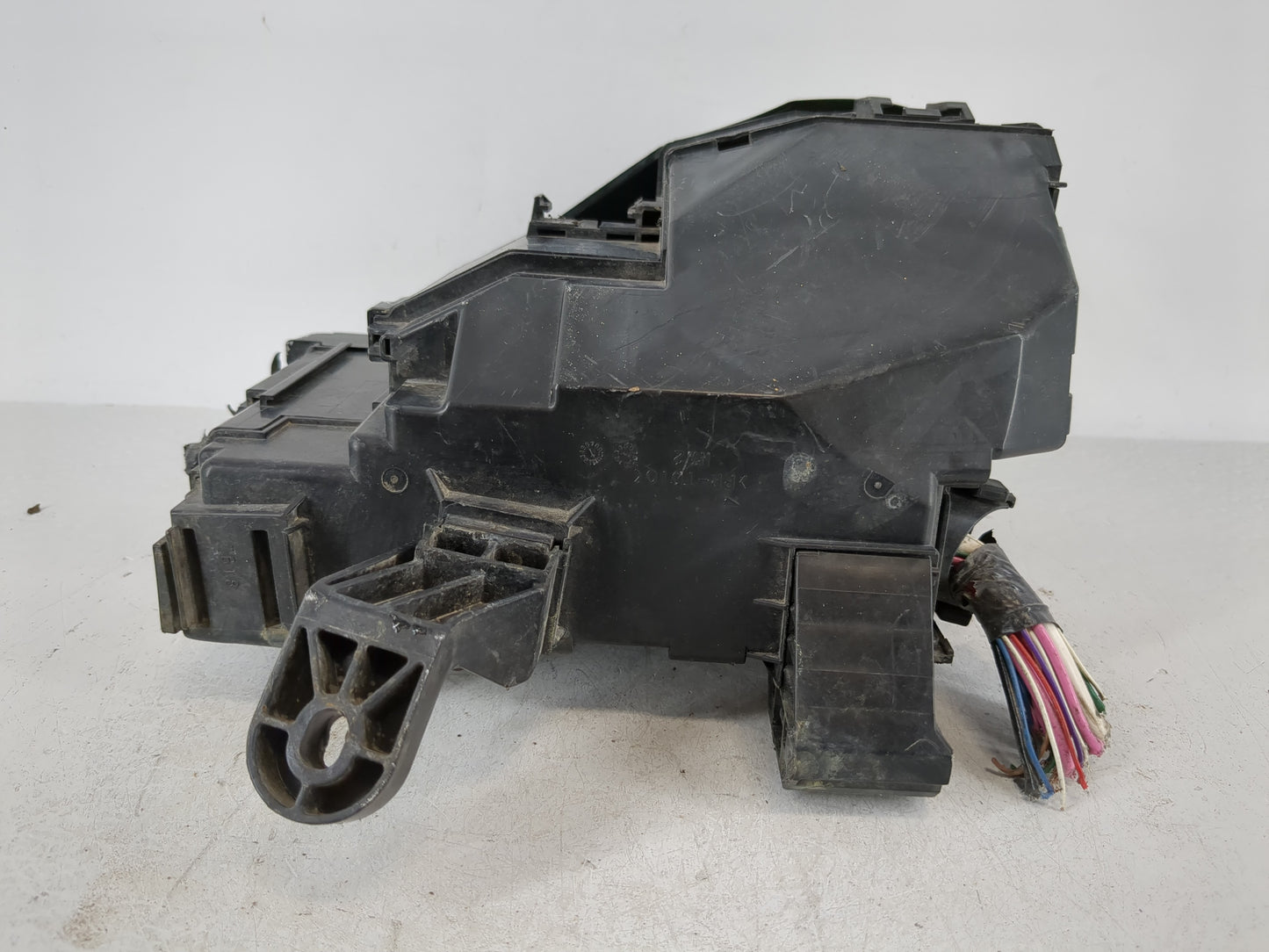 2013-2014 Nissan Altima Fusebox Fuse Box Panel Relay Module P/N:7254-5763-30 Fits Fits 2013 2014 OEM Used Auto Parts - Oemus