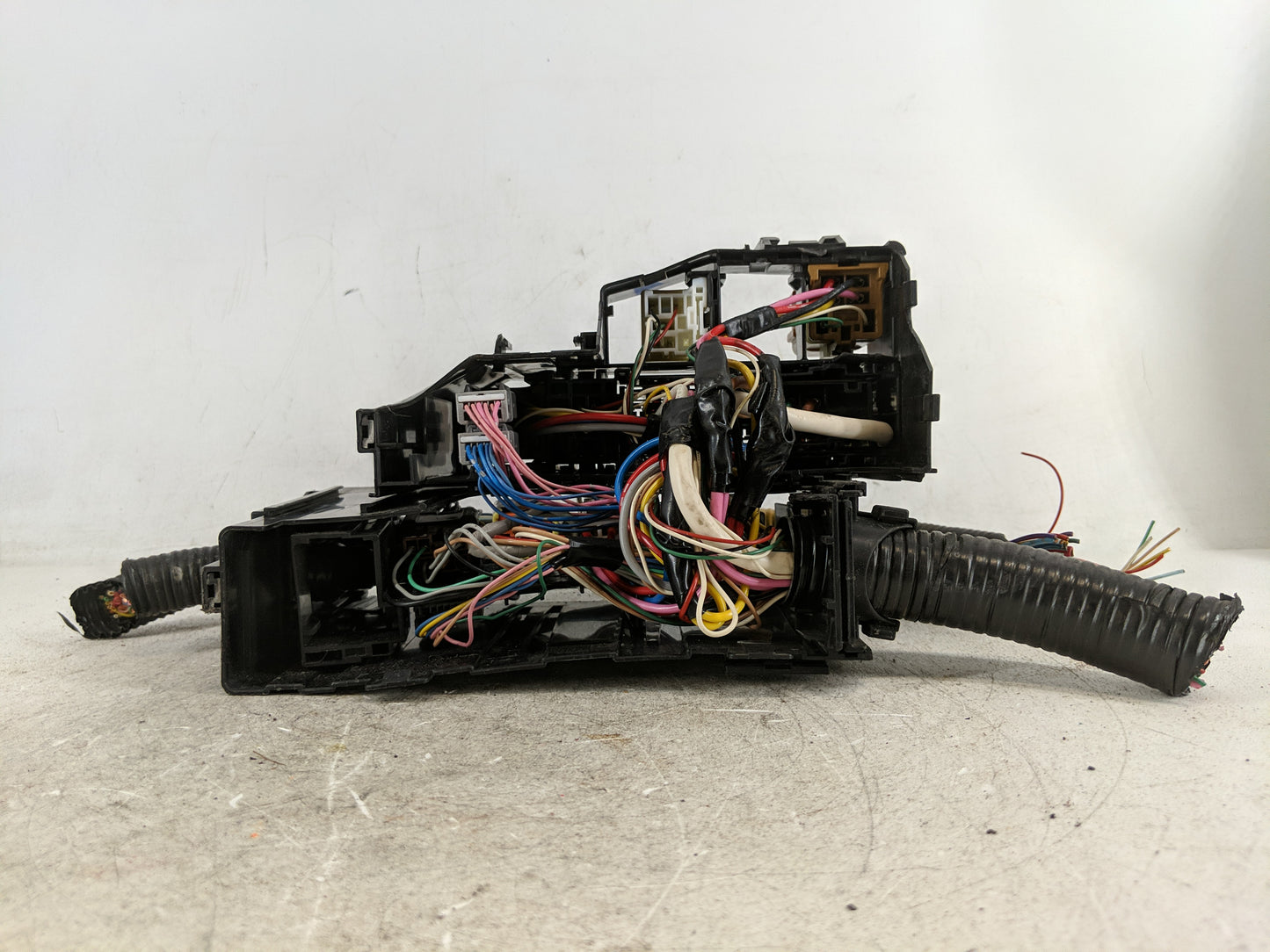 2013-2014 Nissan Altima Fusebox Fuse Box Panel Relay Module P/N:7164-6768-30 7254-5763-30 Fits Fits 2013 2014 OEM Used Auto