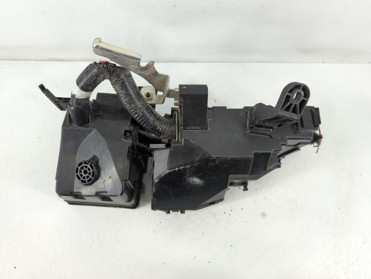 2013-2014 Nissan Altima Fusebox Fuse Box Panel Relay Module P/N:3492 NA1 Fits Fits 2013 2014 OEM Used Auto Parts - Oemusedau