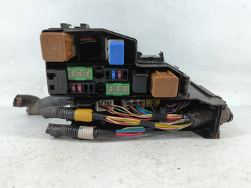 2013-2014 Nissan Altima Fusebox Fuse Box Panel Relay Module P/N:7254-5763-30 Fits Fits 2013 2014 OEM Used Auto Parts