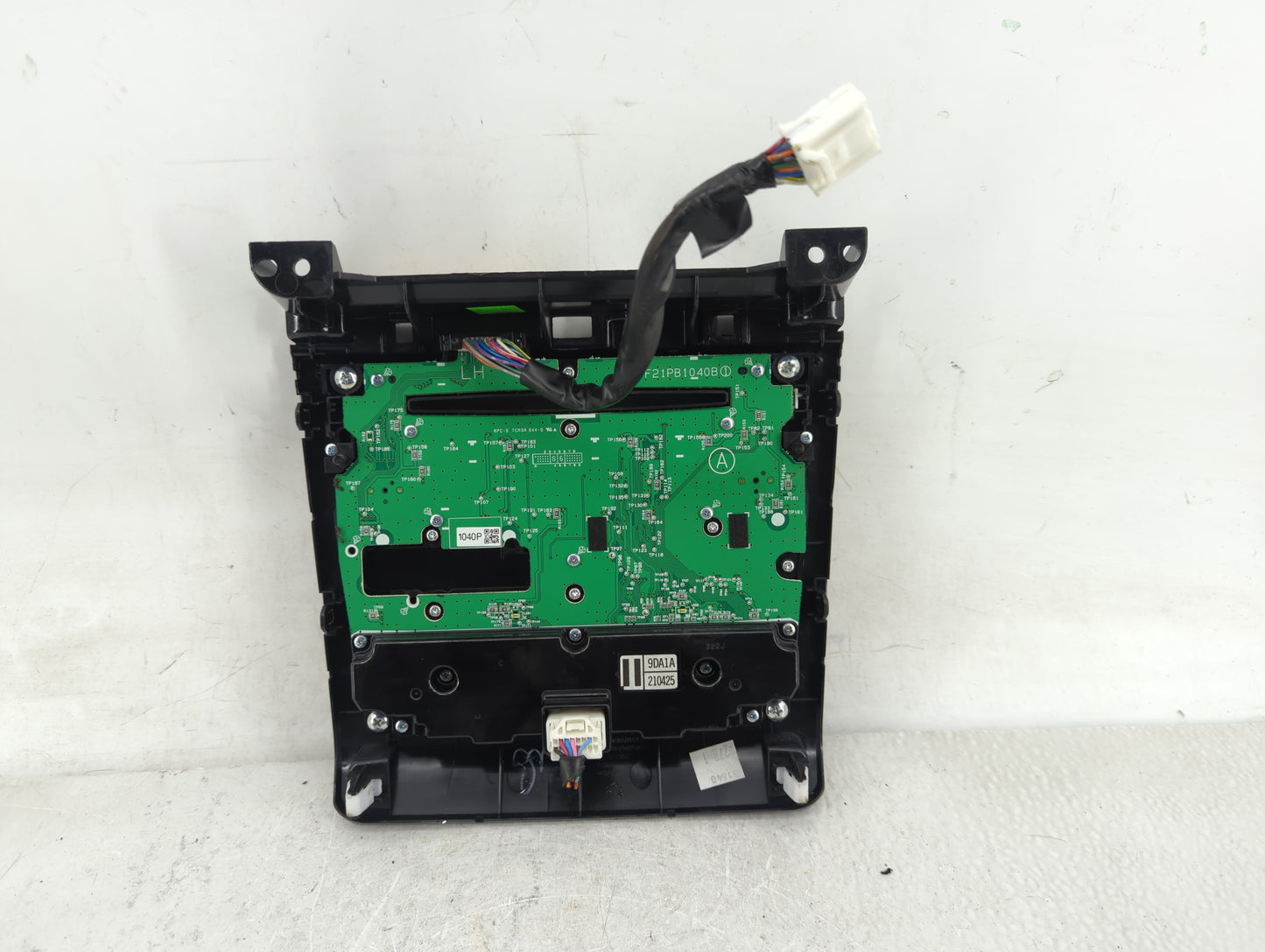 2014 Nissan Maxima Climate Control Module Temperature AC/Heater Replacement P/N:68260 9DB5F Fits OEM Used Auto Parts - Oemus