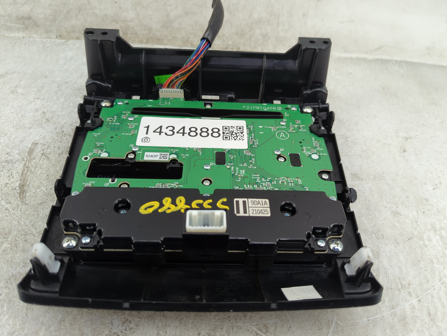 2012-2014 Nissan Maxima Radio AM FM Cd Player Receiver Replacement P/N:F21PB1040B 9DA1A, 210425 Fits Fits 2012 2013 2014 OEM