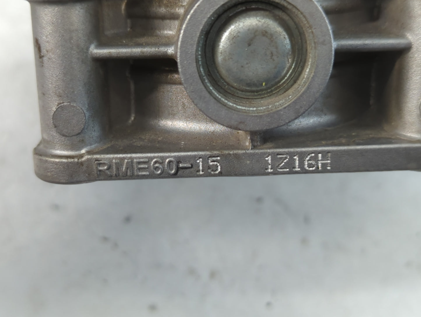 2009-2014 Nissan Maxima Throttle Body P/N:0622H RME75-12, K 0617 1, 526-01 Fits Fits 2009 2010 2011 2012 2013 2014 OEM Used