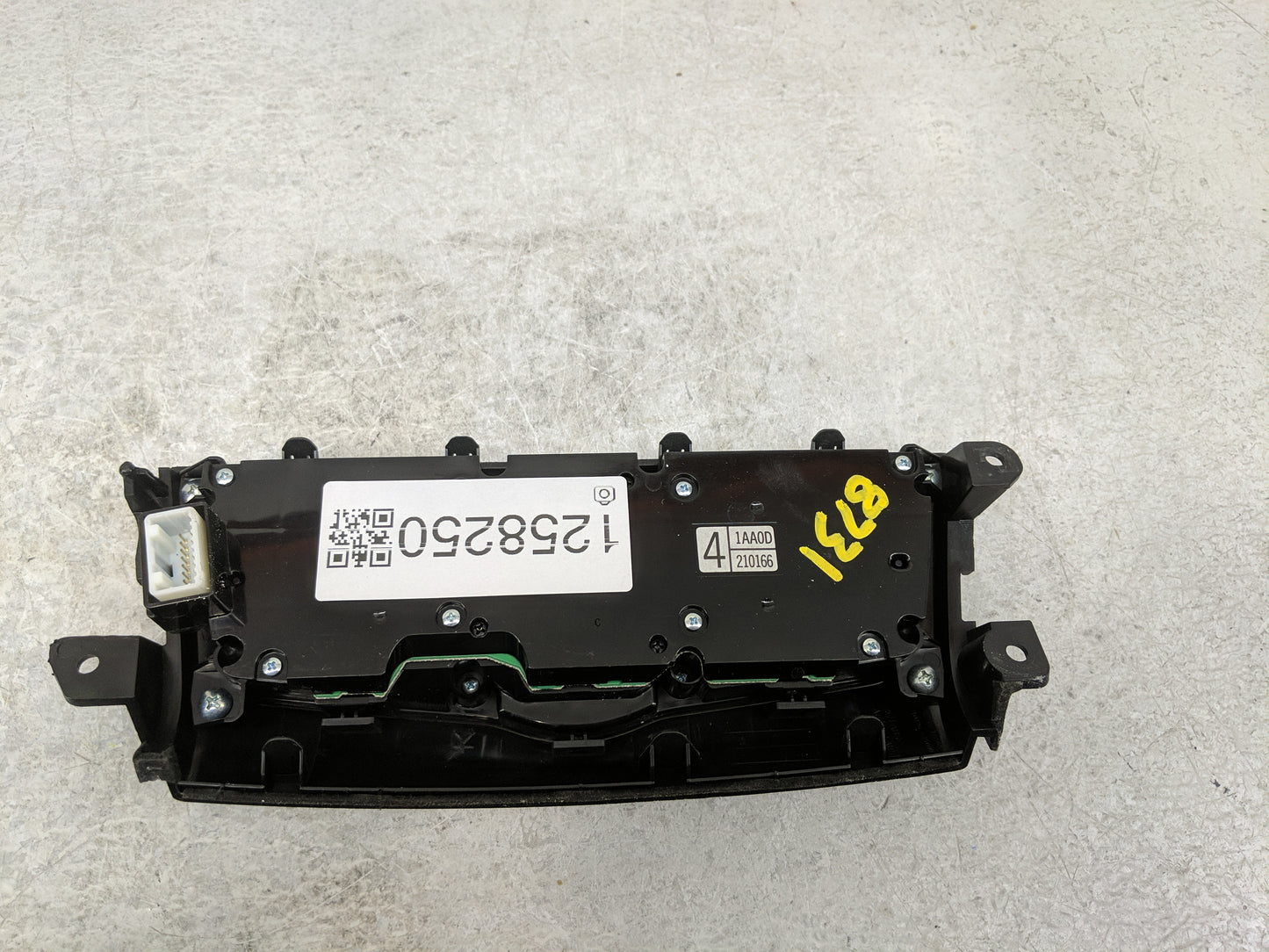 2011-2014 Nissan Murano Radio AM FM Cd Player Receiver Replacement P/N:1AA0D 210166 Fits Fits 2011 2012 2013 2014 OEM Used A