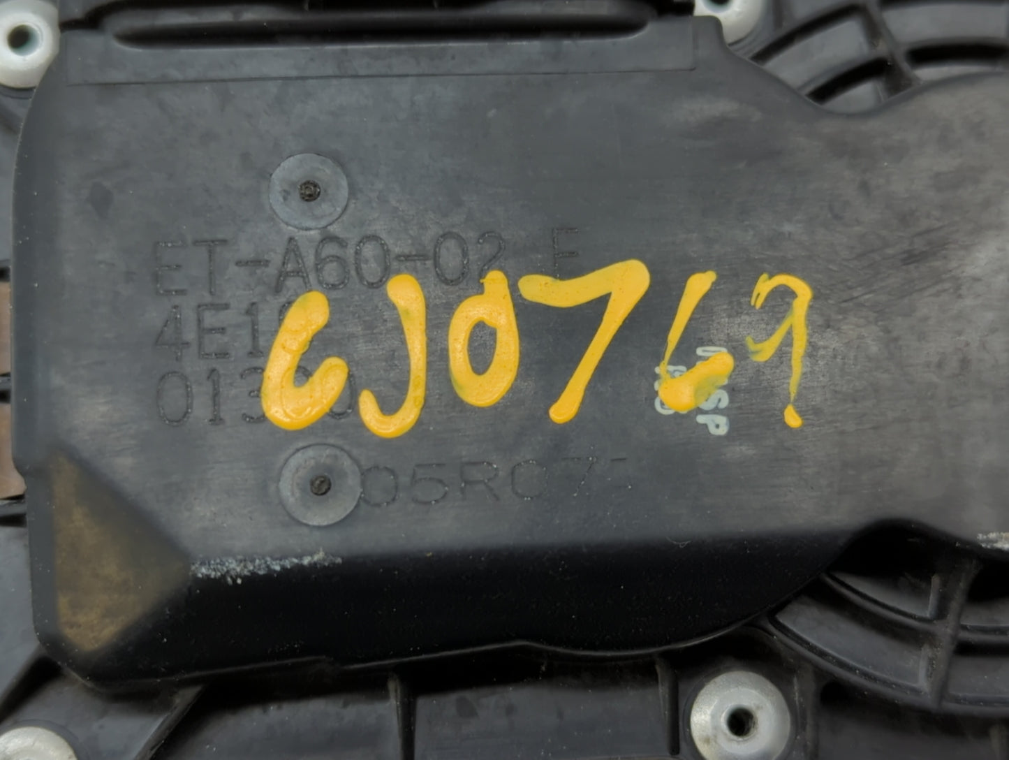 2014-2019 Nissan Nv200 Throttle Body P/N:ET-A60-02 E ET-A60-02 J Fits OEM Used Auto Parts - Oemusedautoparts1.com