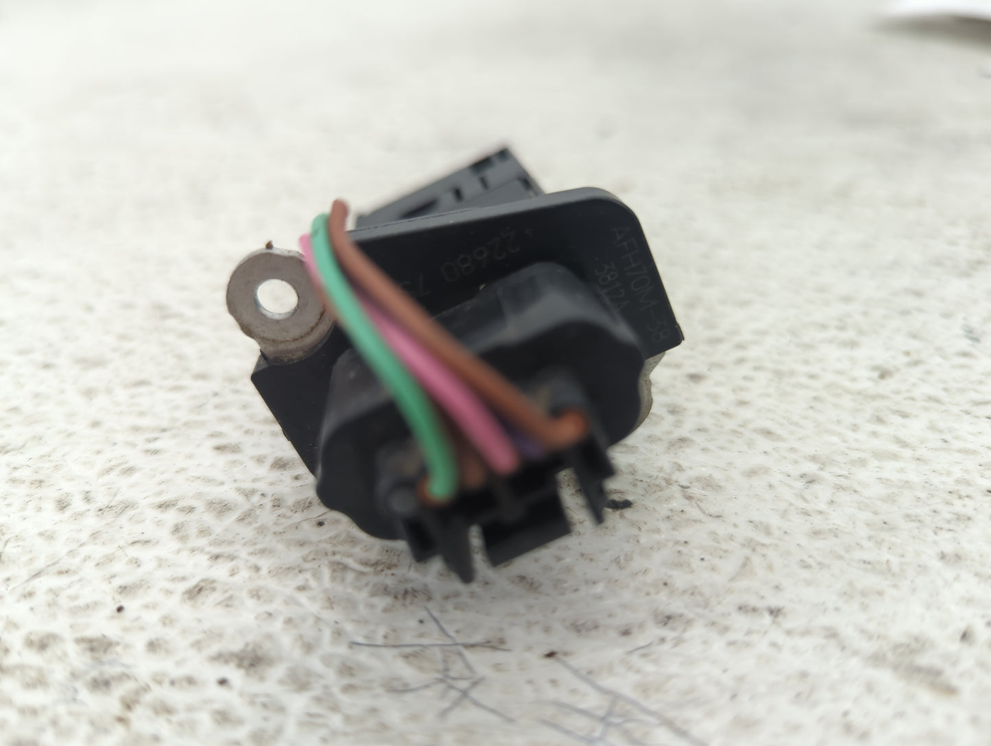 2005-2014 Nissan Pathfinder Mass Air Flow Meter Maf 1488671 - Oemusedautoparts1.com