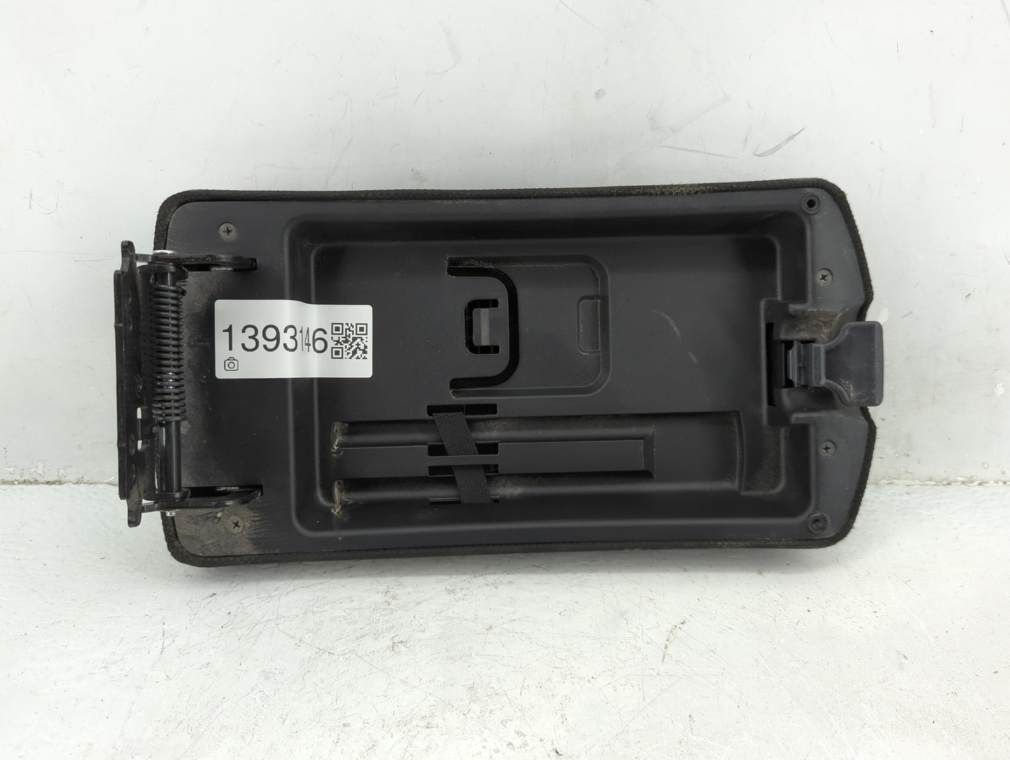 2014 Nissan Rogue Center Console Armrest Cover Lid Fits OEM Used Auto Parts - Oemusedautoparts1.com