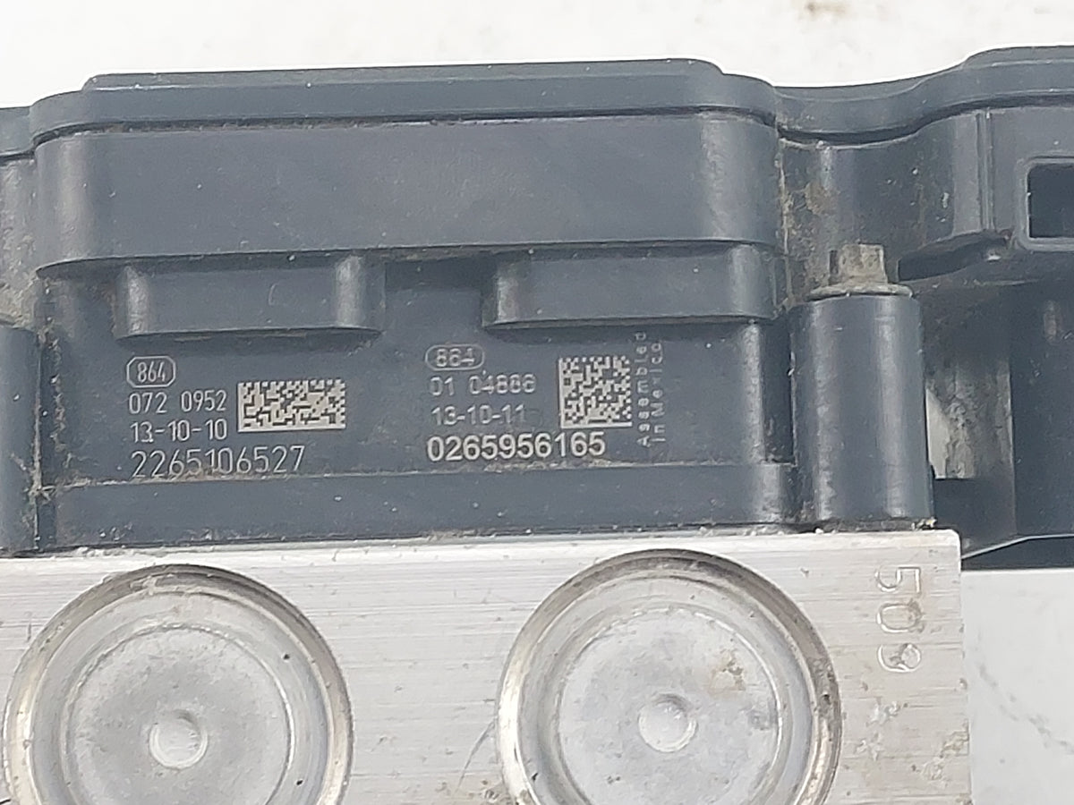2014-2015 Nissan Rogue Anti-Lock Brake ABS Pump Module Actuator OEM P/N:0265956165 2265106527, 0265243184 Fits Fits 2014 201