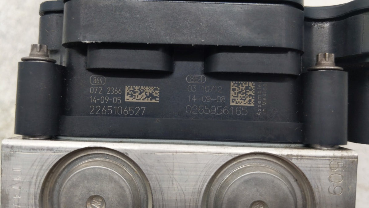 2014-2015 Nissan Rogue Anti-Lock Brake ABS Pump Module Actuator OEM P/N:2265106527 47660 4BA0A Fits Fits 2014 2015 OEM Used
