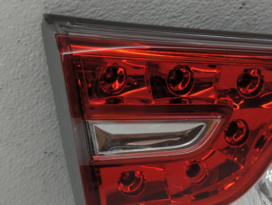 2009-2015 Nissan Rogue Tail Light Assembly Passenger Right OEM P/N:949 689 SAE R Fits Fits 2009 2010 2011 2012 2013 2014 2015 OEM Used Auto Parts