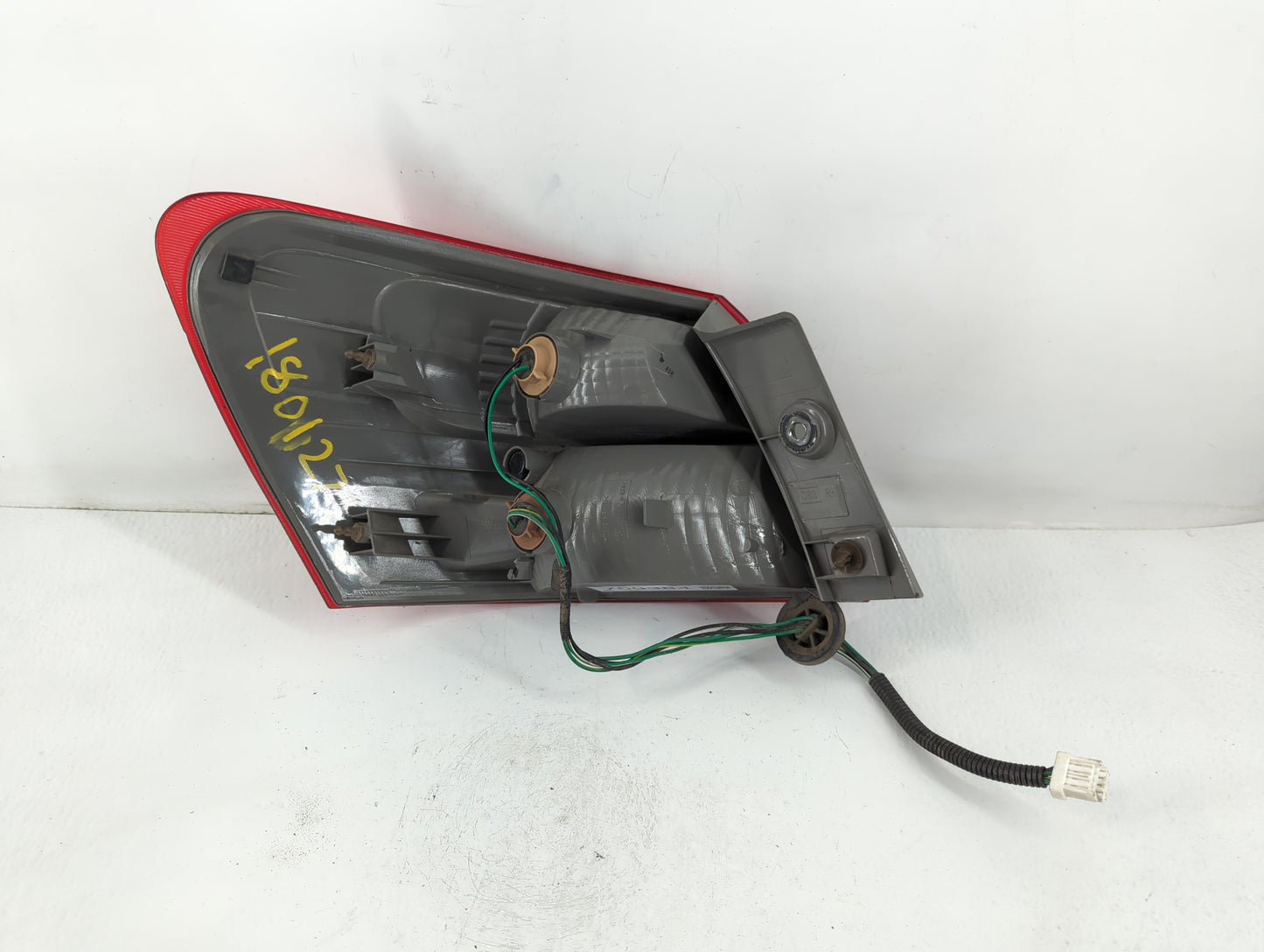 2008-2015 Nissan Rogue Tail Light Assembly Passenger Right OEM Fits Fits 2008 2009 2010 2011 2012 2013 2014 2015 OEM Used Au