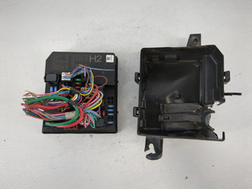 2013-2019 Nissan Sentra Fusebox Fuse Box Panel Relay Module P/N:284B7 3RA1B Fits Fits 2013 2014 2015 2016 2017 2018 2019 OEM Used Auto Parts