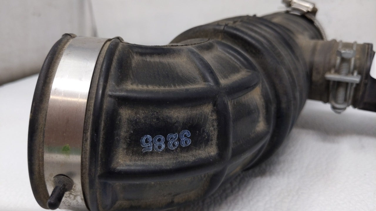 2014 Nissan Sentra Air Cleaner Intake Duct Hose Tube 118127 - Oemusedautoparts1.com