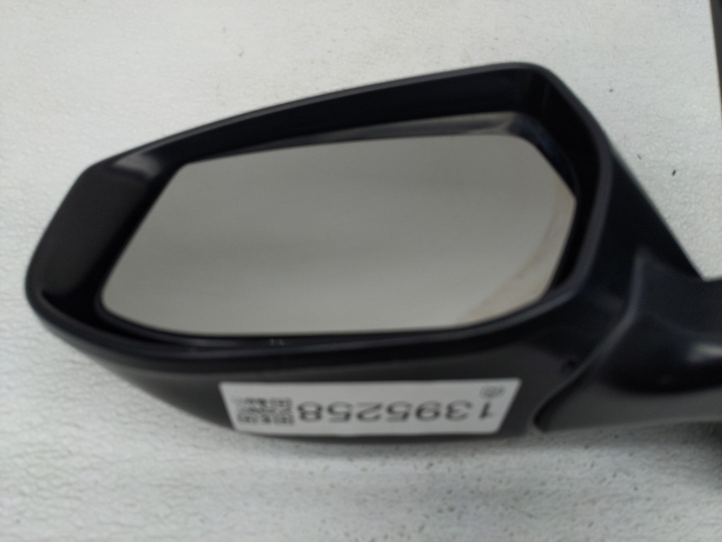 2013-2015 Nissan Sentra Driver Side View Mirror - Left Door Mirror OEM Used - Oemusedautoparts1.com