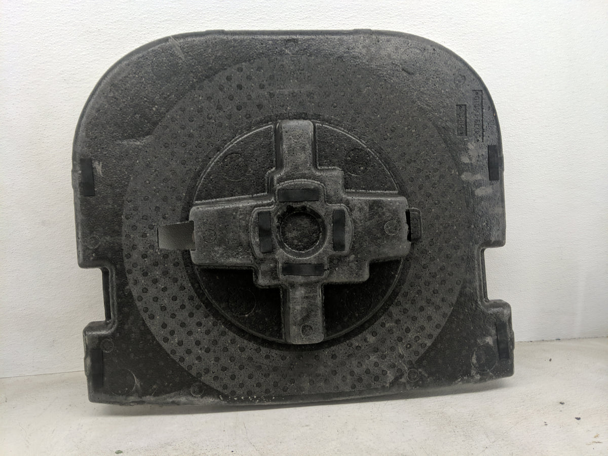 2014 Nissan Sentra Spare Scissor Car Jack 1460479 - Oemusedautoparts1.com