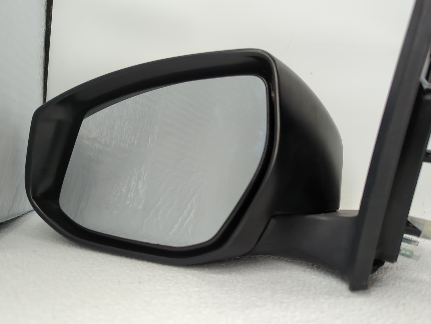 2013-2015 Nissan Sentra Driver Side View Mirror - Left Door Mirror OEM Used - Oemusedautoparts1.com