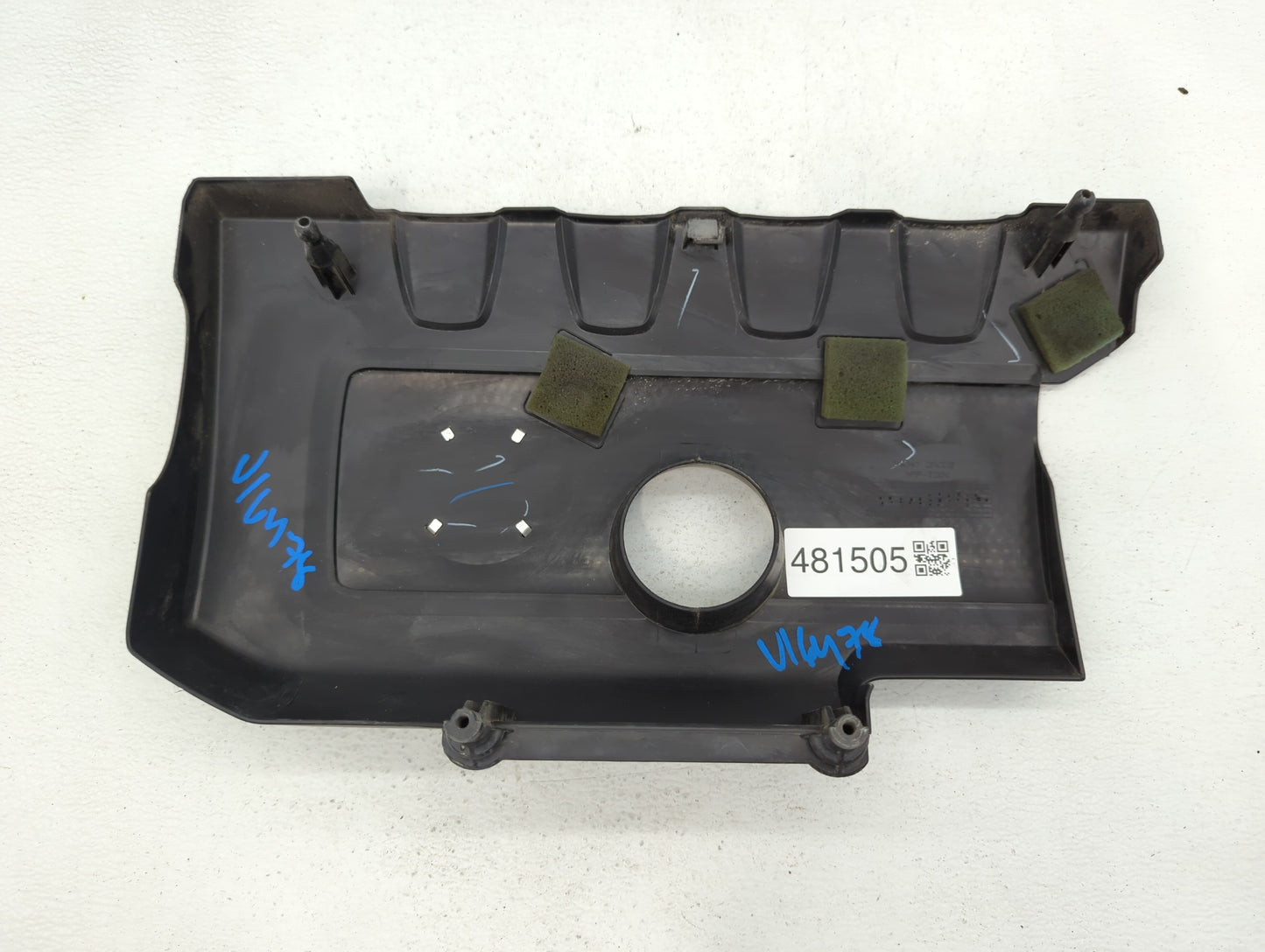2014 Nissan Sentra Engine Cover - Oemusedautoparts1.com