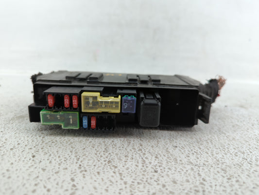 2013-2019 Nissan Sentra Fusebox Fuse Box Panel Relay Module P/N:24382 EW70B Fits Fits 2013 2014 2015 2016 2017 2018 2019 OEM Used Auto Parts