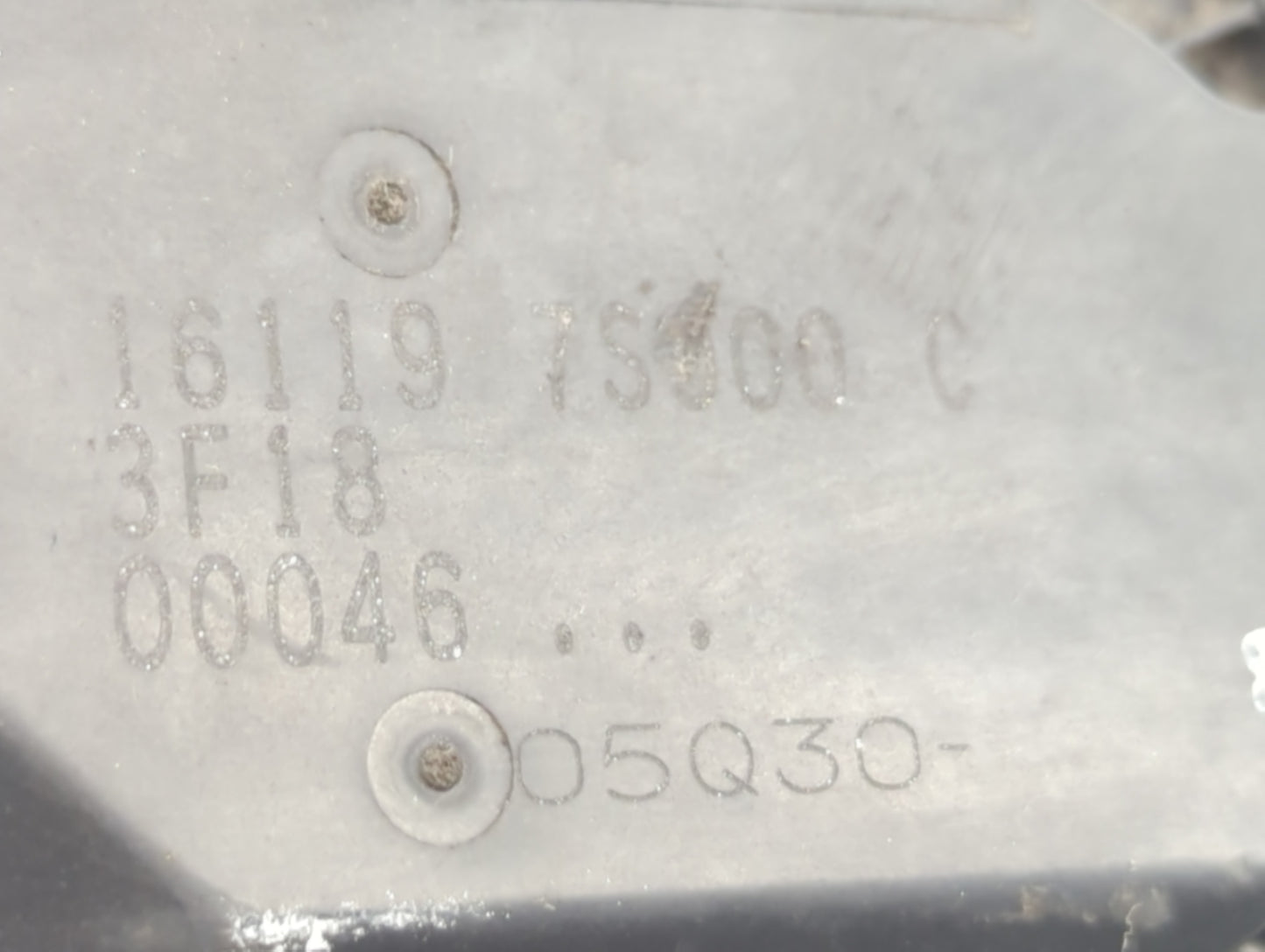 2013-2015 Nissan Titan Throttle Body P/N:16119 7S000 Fits Fits 2012 2013 2014 2015 2016 OEM Used Auto Parts - Oemusedautopar