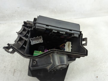 2013-2019 Nissan Versa Fusebox Fuse Box Panel Relay Module P/N:284B8-1HA0C Fits Fits 2013 2014 2015 2016 2017 2018 2019 OEM Used Auto Parts