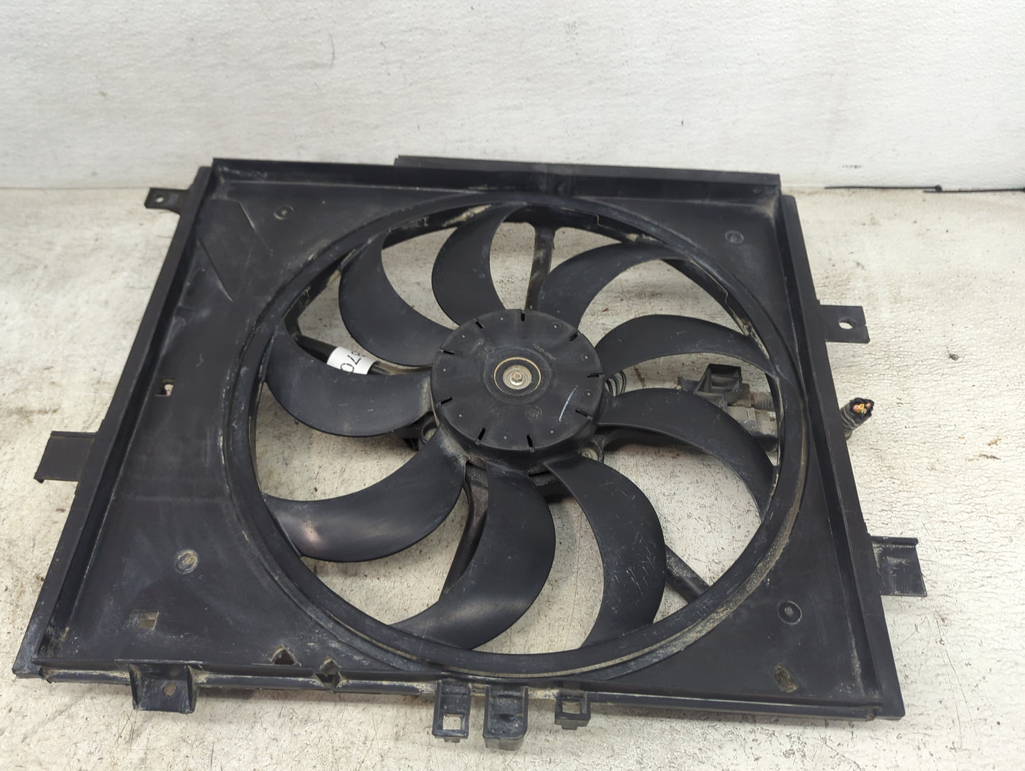2012-2019 Nissan Versa Electric Radiator Cooling Fan Motor Assembly P/N:21403 3VB8A Fits OEM Used Auto Parts - Oemusedautopa