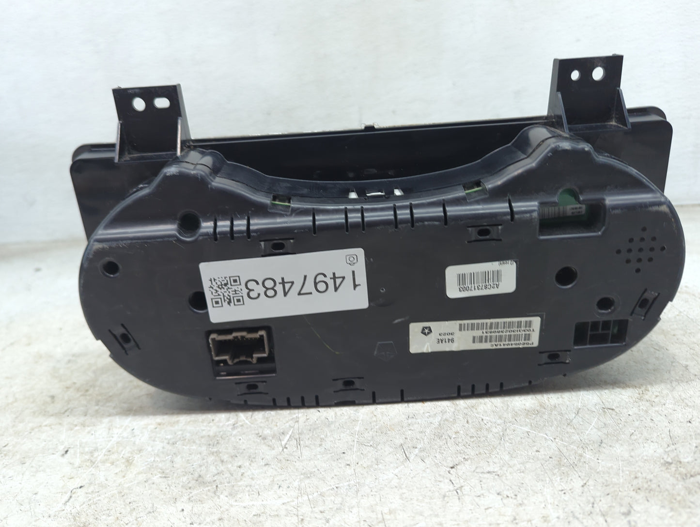 2014 Ram 1500 Instrument Cluster Speedometer Gauges P/N:P68084941AC A2C85190201, A2C82317003, 941AE Miles: Fits OEM Used Aut