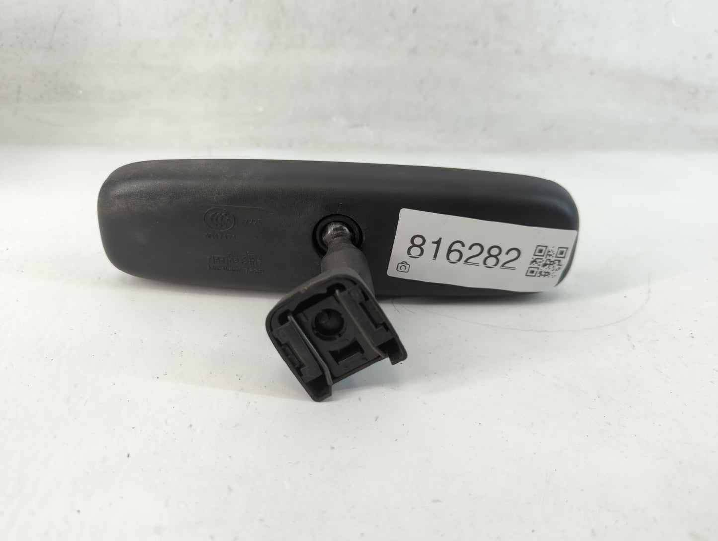 2014 Subaru Forester Interior Rear View Mirror Replacement OEM P/N:E4032197 E4022197 Fits OEM Used Auto Parts - Oemusedautop