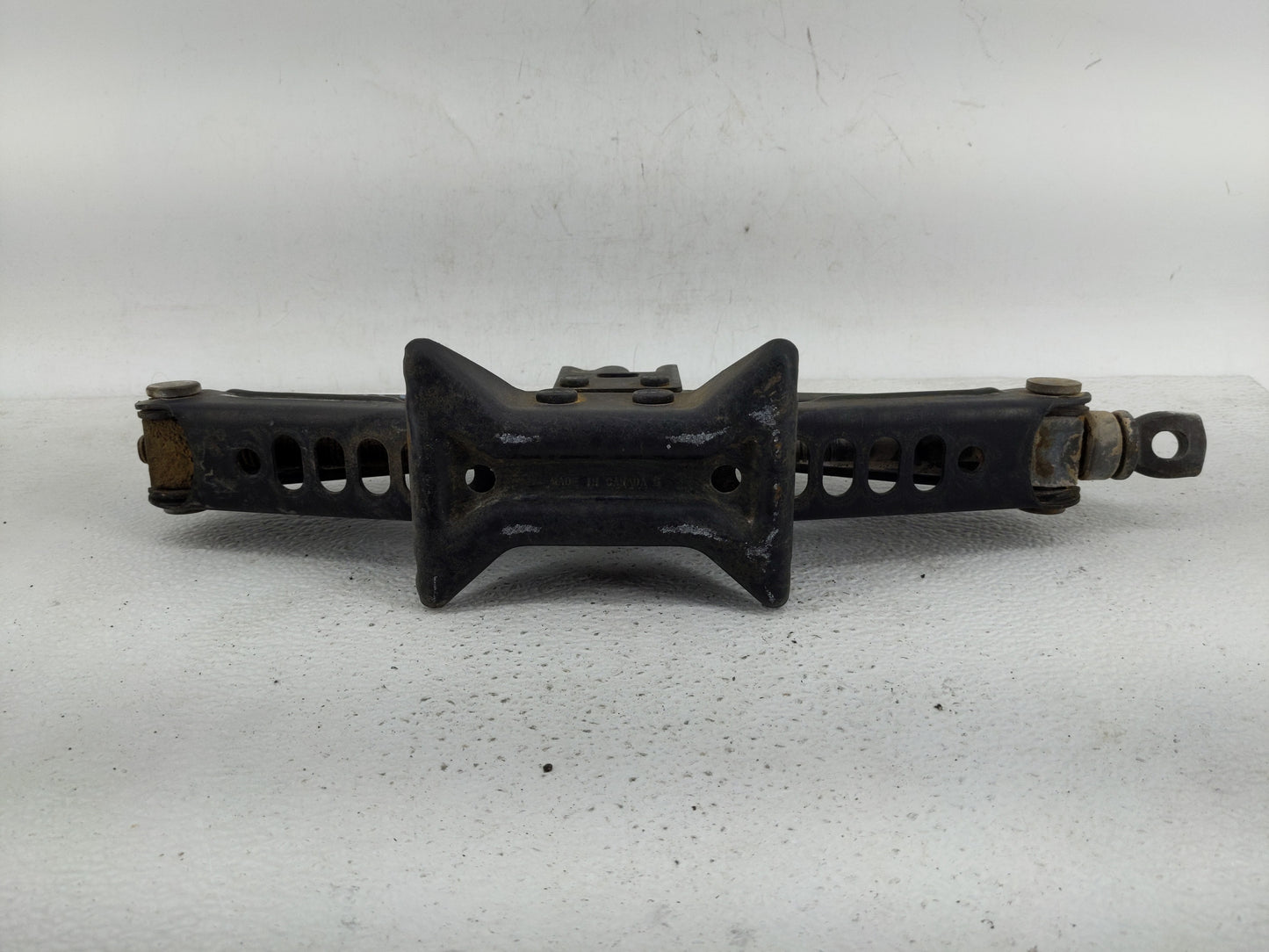2014 Toyota Avalon Spare Scissor Car Jack - Oemusedautoparts1.com