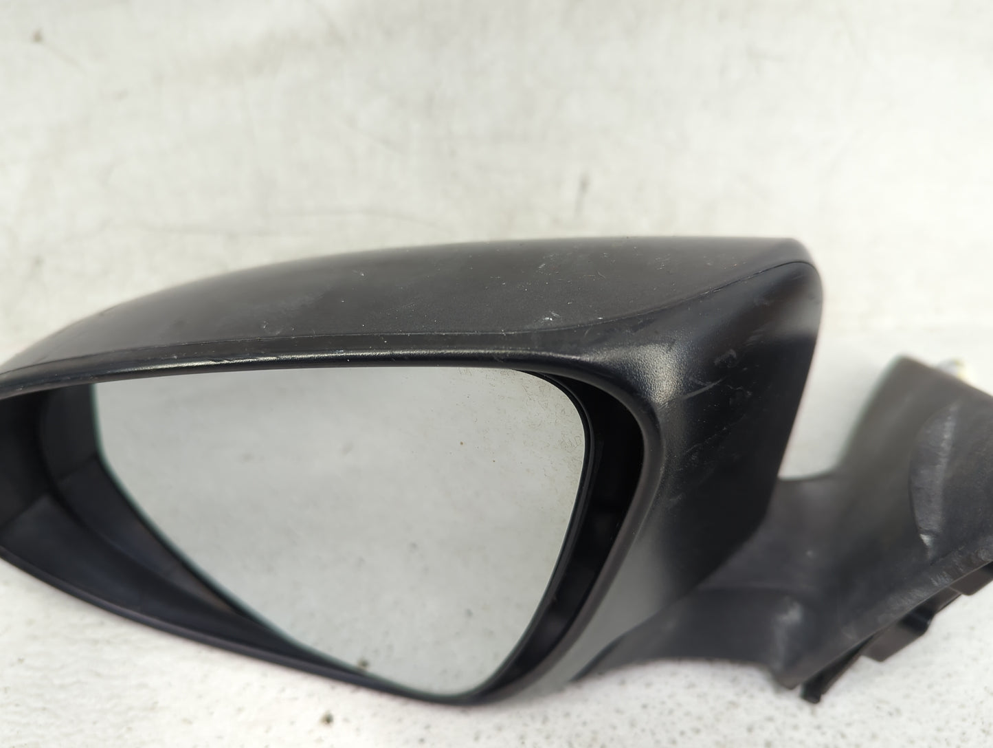 2012-2014 Toyota Camry Driver Side View Mirror - Left Door Mirror OEM Used - Oemusedautoparts1.com
