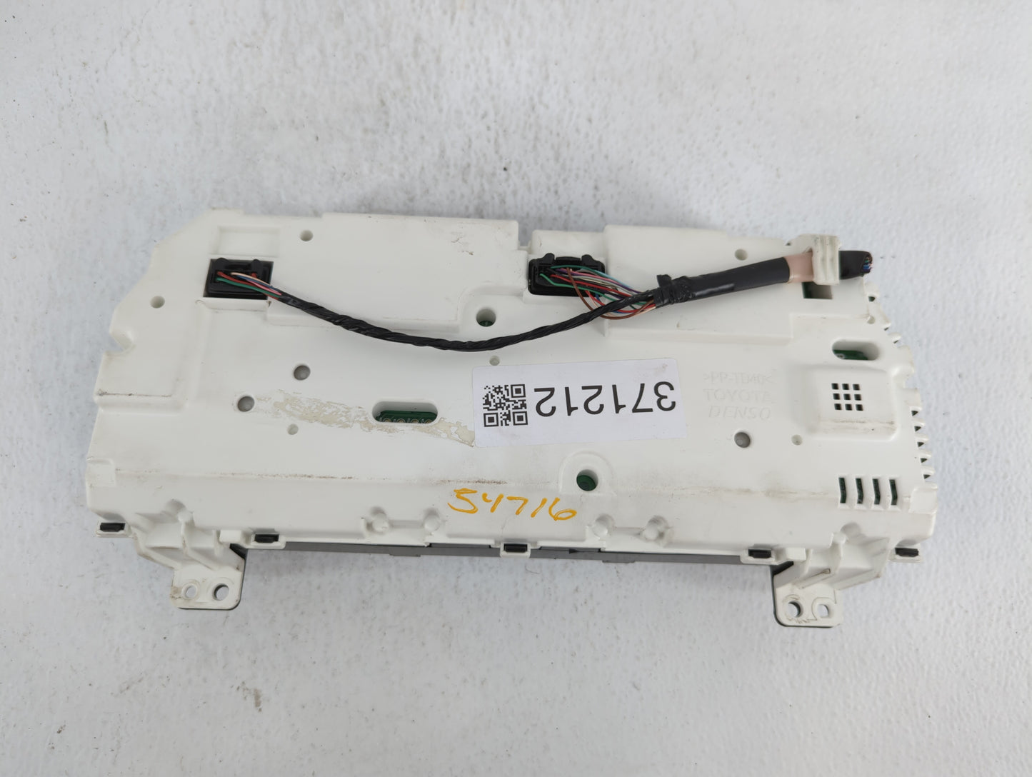2013-2014 Toyota Camry Instrument Cluster Speedometer Gauges P/N:83800-0X630-00 83800-0X620-00 Fits Fits 2013 2014 OEM Used