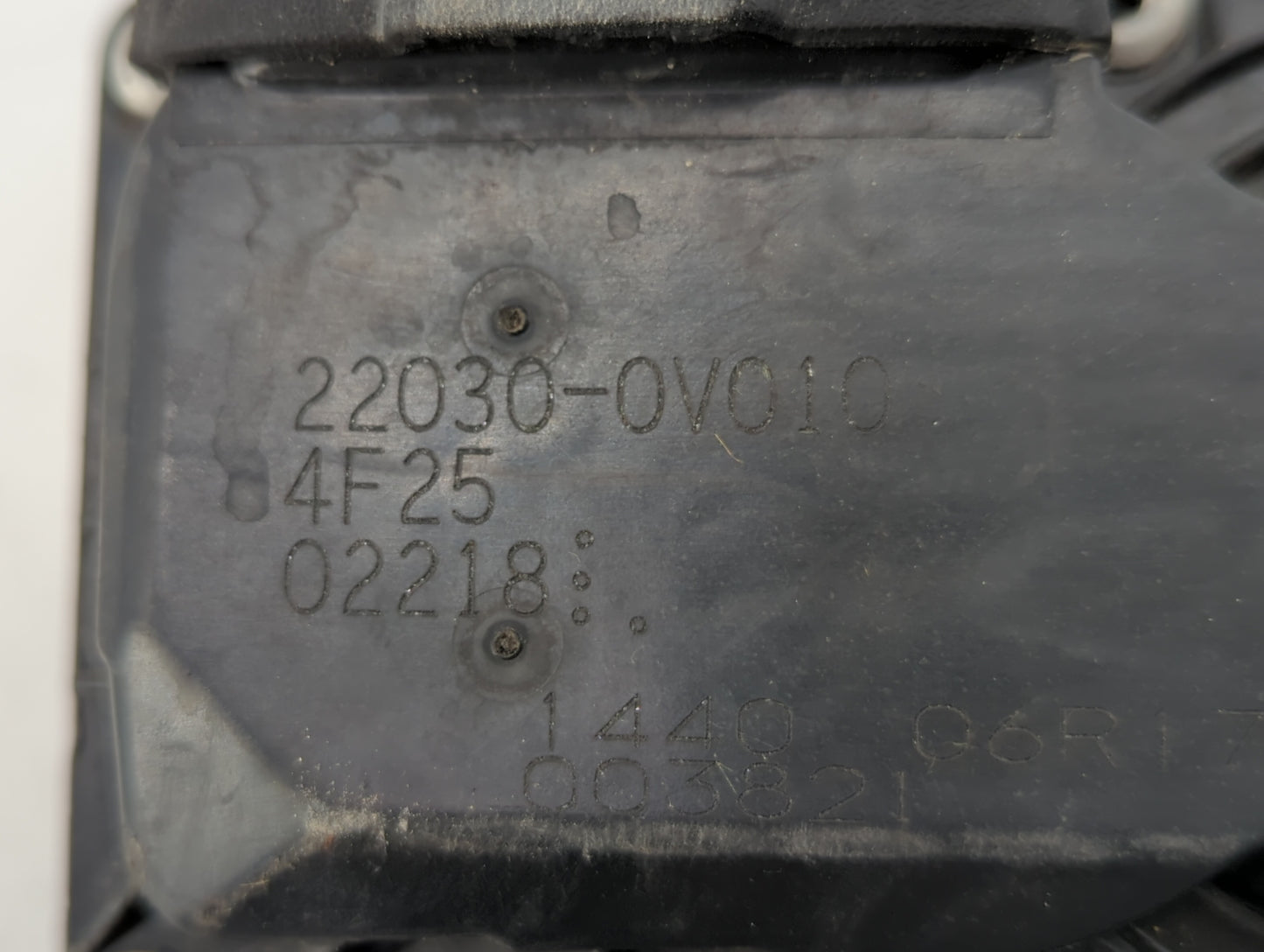 2010-2017 Toyota Camry Throttle Body P/N:22030-0V010 Fits Fits 2009 2010 2011 2012 2013 2014 2015 2016 2017 2018 2019 OEM Us