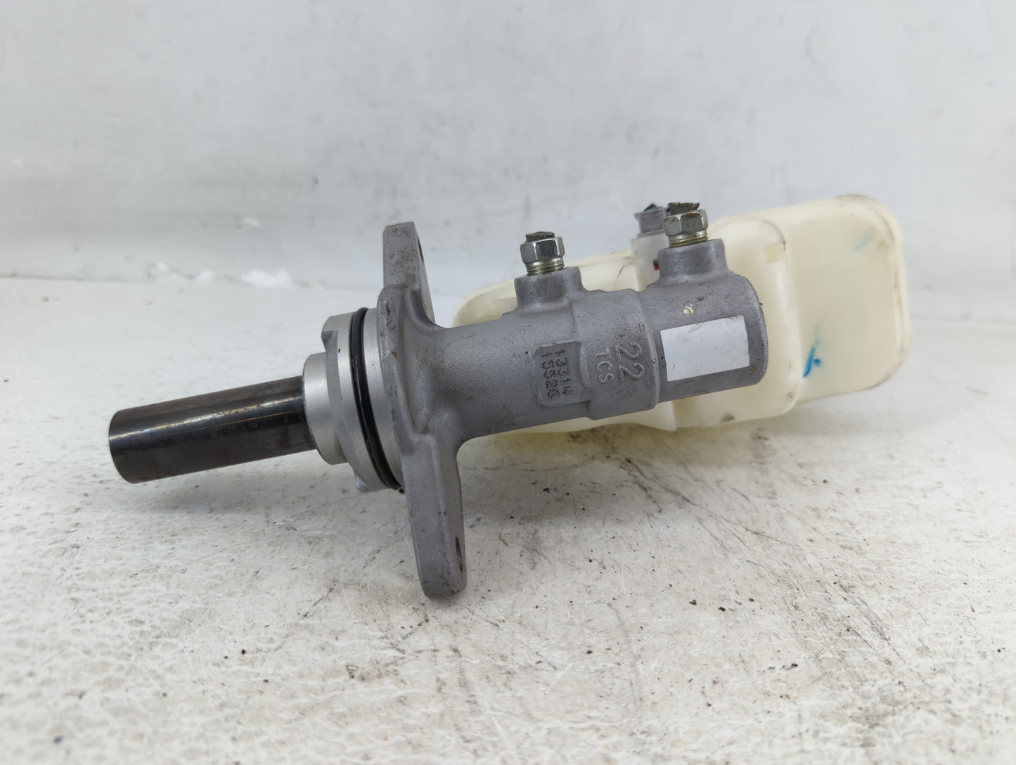 2014-2019 Toyota Corolla Brake Master Cylinder - Oemusedautoparts1.com