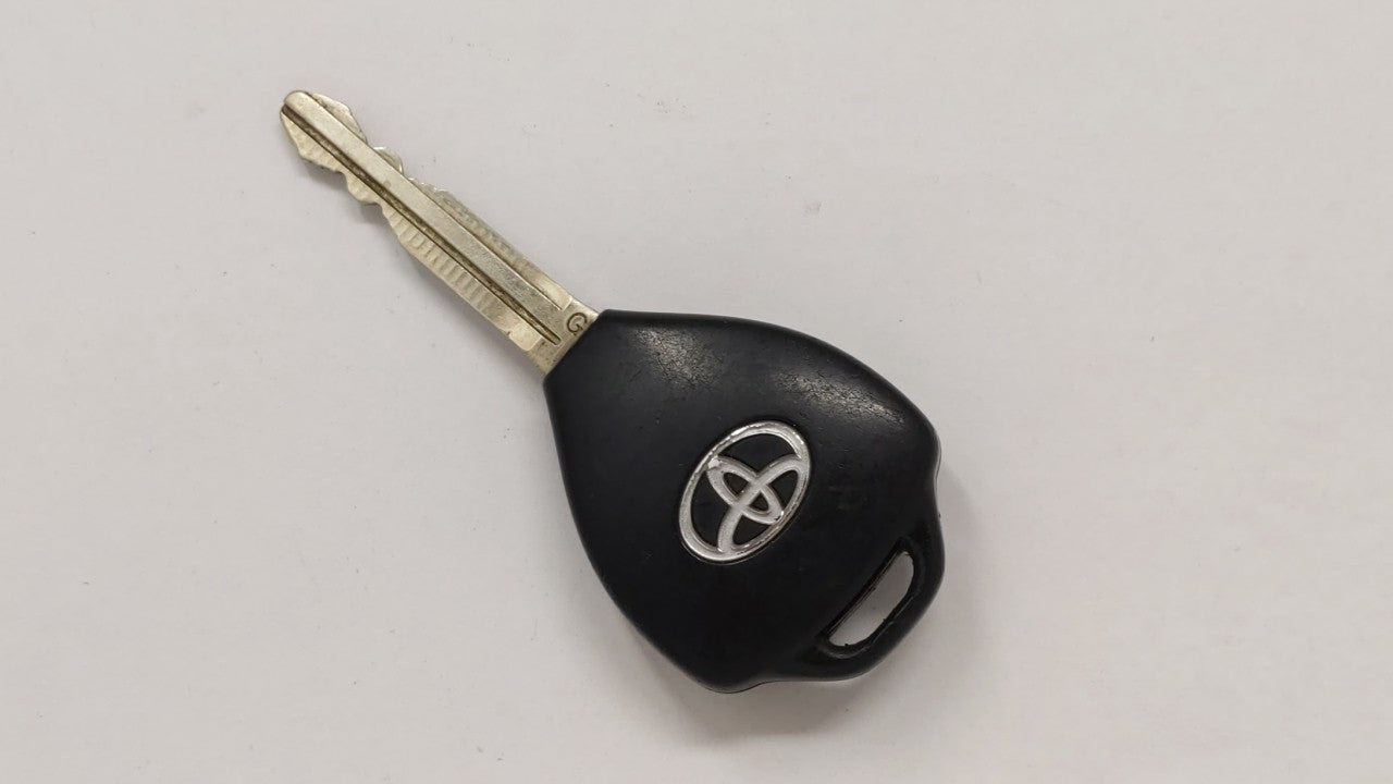 Toyota Matrix Venza Keyless Entry Remote Fob Gq4-29t G Chip 3 Buttons - Oemusedautoparts1.com