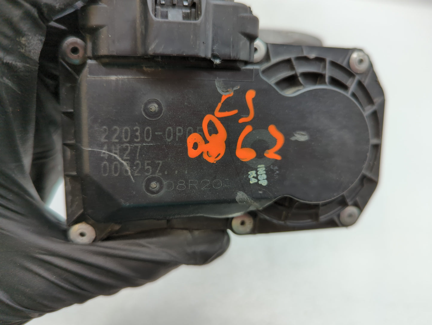 2007-2016 Toyota Sienna Throttle Body P/N:22030-0P050 22030-31030 Fits OEM Used Auto Parts - Oemusedautoparts1.com