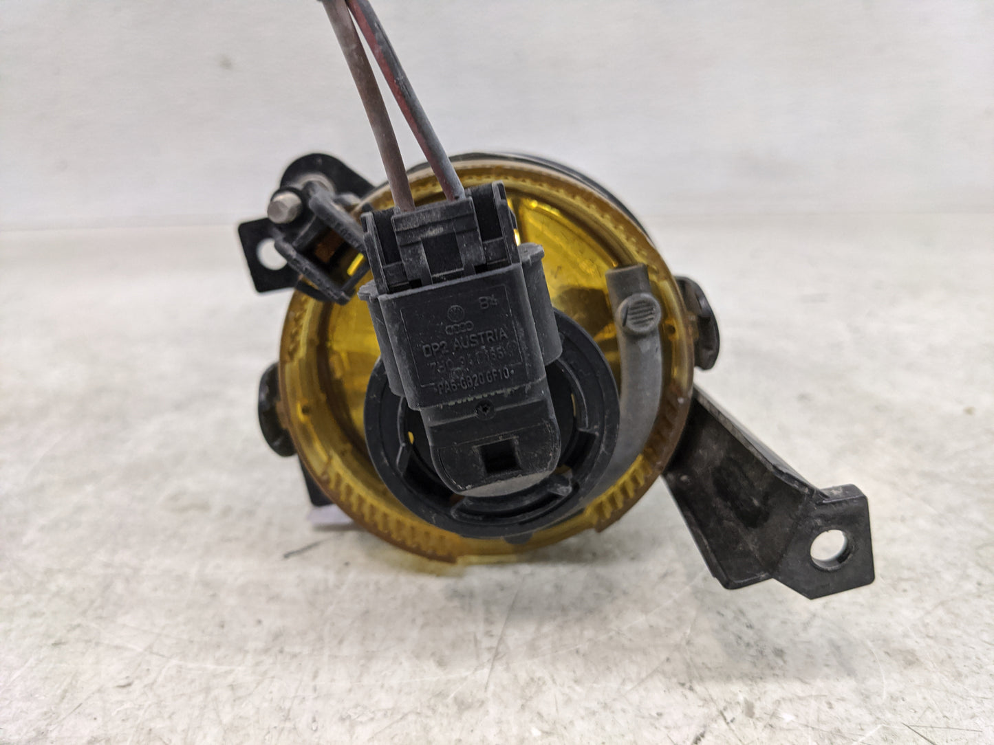 2013-2017 Volkswagen Cc Driver Left Oem Fog Light Lamp - Oemusedautoparts1.com